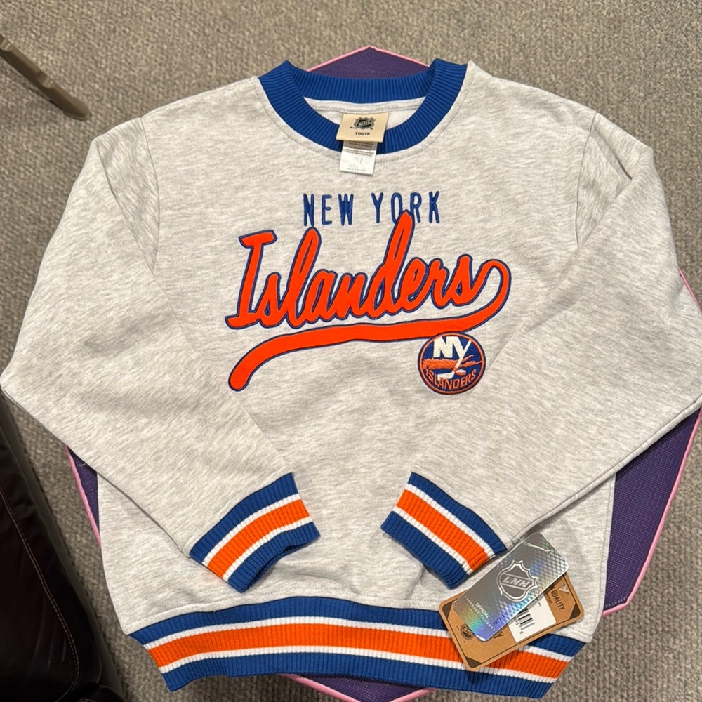 NHL New York Islanders Gray Crewneck Youth Sweatshirt